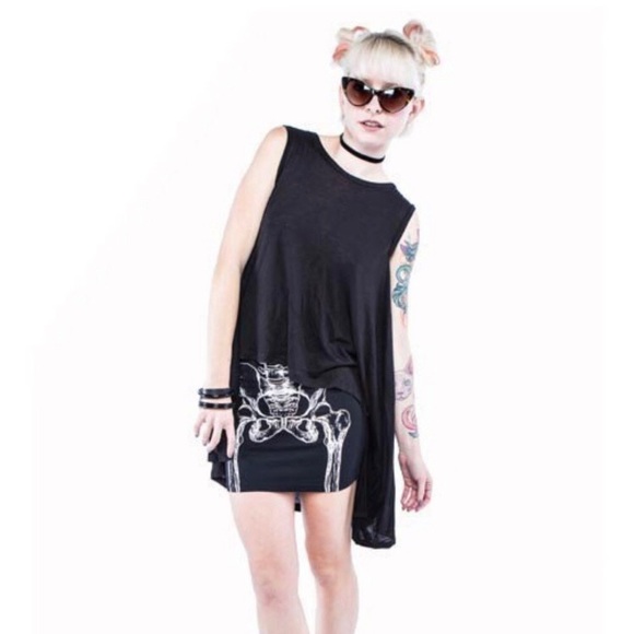 2/$35 or 3/$50 NWOT I Heart Maxi Two Way Cape Top - Picture 2 of 3